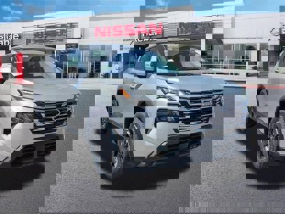 New 2025 Nissan Rogue SV