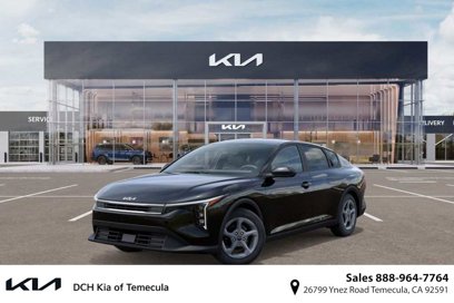 New 2025 Kia K4 LXS