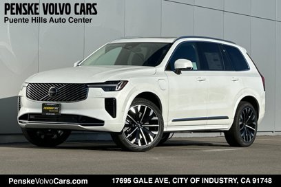 New 2025 Volvo XC90 T8 Plus w/ Protection Package Premier