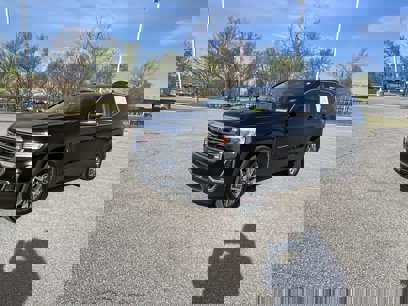 Used 2023 GMC Acadia SLE w/ Driver Convenience Package