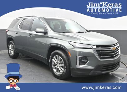 Used 2023 Chevrolet Traverse LT