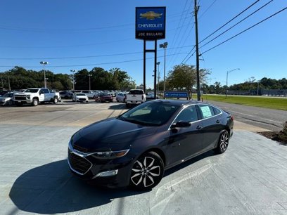 New 2025 Chevrolet Malibu RS w/ LPO, Floor Liner Package