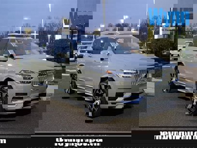 Certified 2025 Volvo XC90 T8 Plus w/ Protection Package Premier