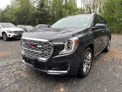 Used 2022 GMC Terrain Denali w/ Denali Premium Package