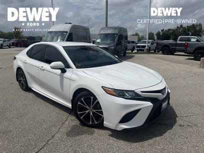 Used 2020 Toyota Camry SE w/ Cold Weather Package