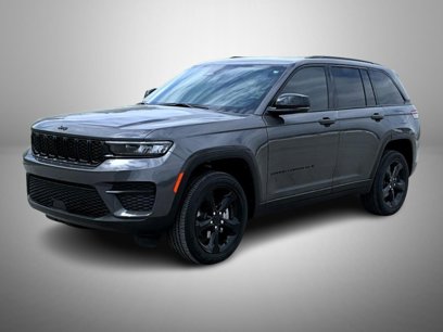 Used 2024 Jeep Grand Cherokee Altitude