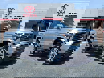 New 2025 Toyota Tacoma SR5
