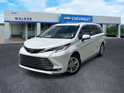 Used 2024 Toyota Sienna Limited
