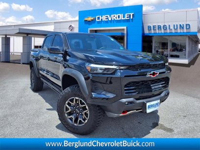 Used 2024 Chevrolet Colorado ZR2 w/ Technology Package