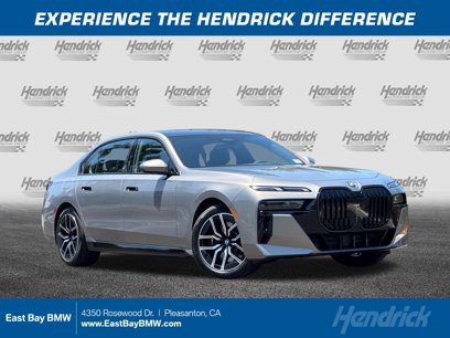 New 2025 BMW 740i w/ Premium Package