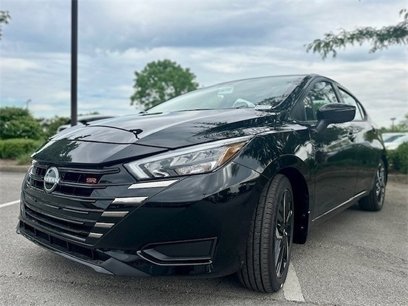 New 2025 Nissan Versa SR w/ Trunk Package