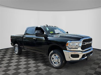 New 2024 RAM 3500 Tradesman w/ Chrome Appearance Group