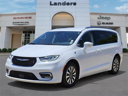 Used 2021 Chrysler Pacifica Touring-L
