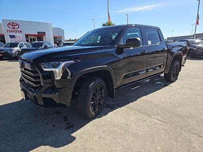 New 2025 Toyota Tundra SR5 w/ SR5 Premium Package