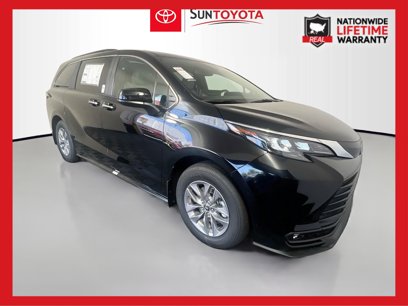 New 2025 Toyota Sienna XLE