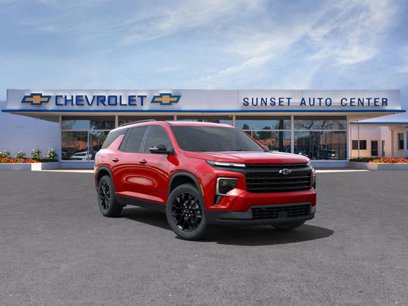 New 2025 Chevrolet Traverse LT w/ Midnight/Sport Edition