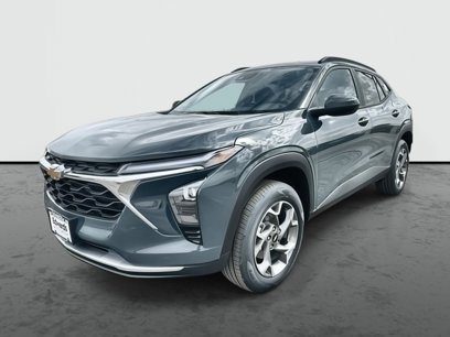 New 2025 Chevrolet Trax LT w/ Driver Confidence Package