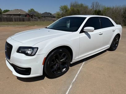 Used 2022 Chrysler 300 Touring L w/ Popular Equipment Group