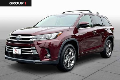 Used 2017 Toyota Highlander Limited Platinum