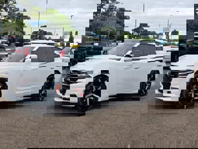 Used 2016 Dodge Charger SXT