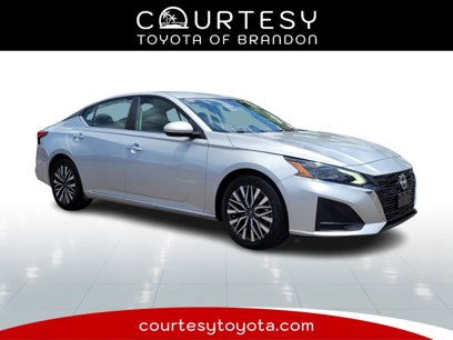Used 2023 Nissan Altima 2.5 SV
