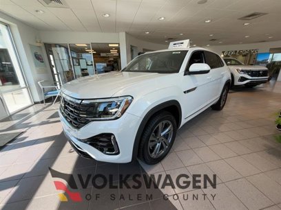 New 2024 Volkswagen Atlas Cross Sport SEL R-Line