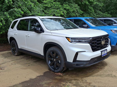 New 2025 Honda Pilot Black Edition