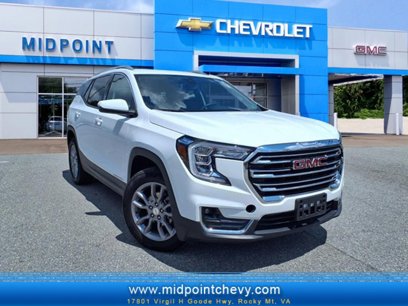 Used 2024 GMC Terrain SLT
