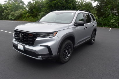 New 2025 Honda Pilot TrailSport