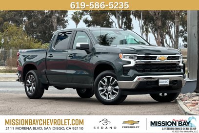 New 2025 Chevrolet Silverado 1500 LT