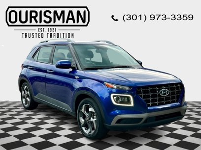 Used 2023 Hyundai Venue Limited w/ Cargo Package