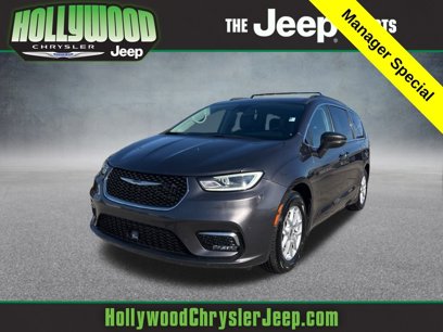 Used 2022 Chrysler Pacifica Touring-L
