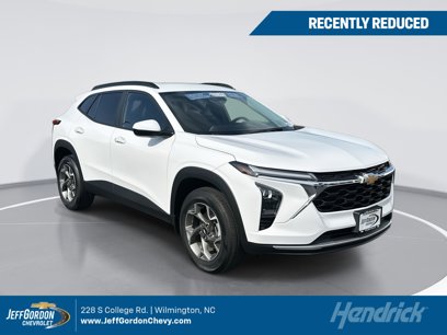 Certified 2025 Chevrolet Trax LT w/ Driver Confidence Package