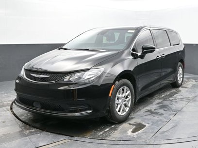 New 2025 Chrysler Voyager LX
