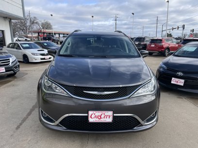 Used 2017 Chrysler Pacifica Touring-L
