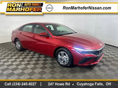Used 2025 Hyundai Elantra SE