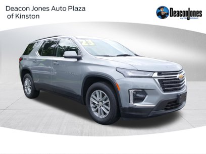 Used 2023 Chevrolet Traverse LT