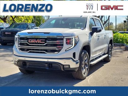 New 2025 GMC Sierra 1500 SLT w/ SLT Premium Plus Package