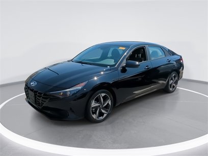 Certified 2023 Hyundai Elantra SEL w/ Convenience Package