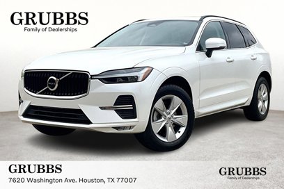 Certified 2022 Volvo XC60 B5 Momentum