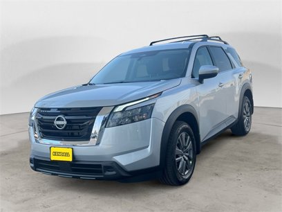 New 2025 Nissan Pathfinder SV