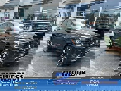 New 2025 Volkswagen Atlas Cross Sport SE