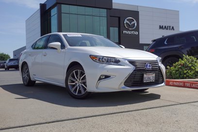 Used 2017 Lexus ES 300h