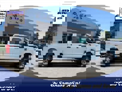 New 2025 Ford F250 Lariat