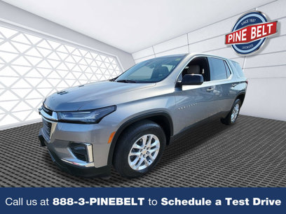 Used 2023 Chevrolet Traverse LS