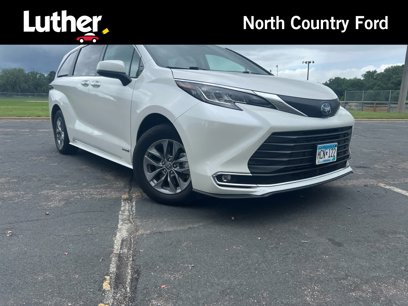 Used 2021 Toyota Sienna XLE