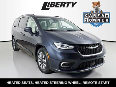 Used 2021 Chrysler Pacifica Touring-L
