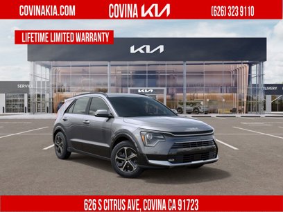 New 2025 Kia Niro SX