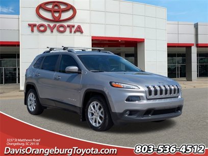 Used 2017 Jeep Cherokee Latitude w/ Safety/Convenience Group