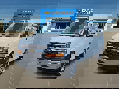 New 2025 Chevrolet Express 3500 LT w/ LT Preferred Equipment Group